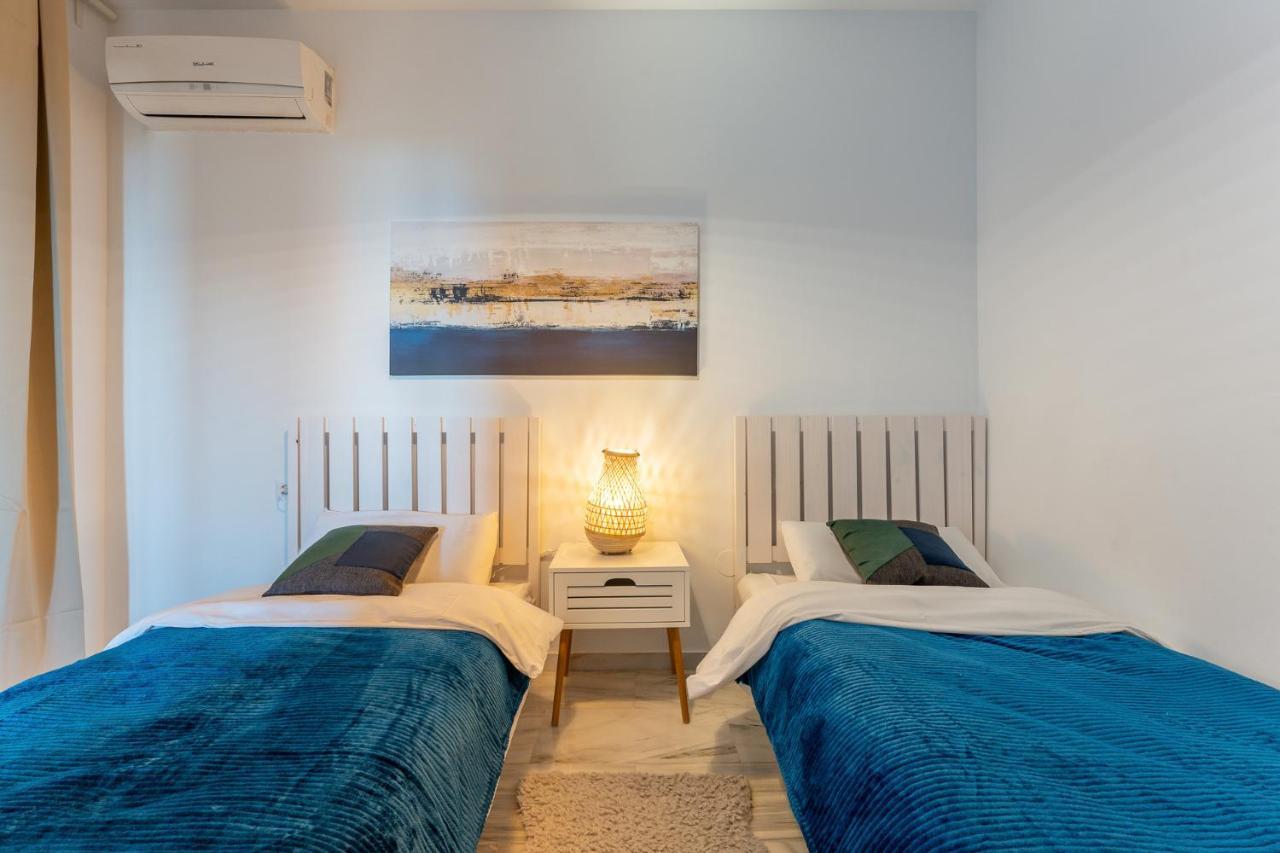 Benalmadena Beachfront Retreat Big Balcony And City Sea Views Apartment Luaran gambar