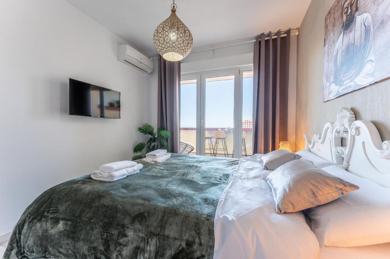 Benalmadena Beachfront Retreat Big Balcony And City Sea Views Apartment Luaran gambar