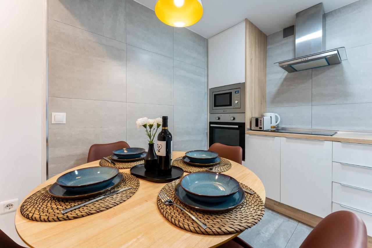 Benalmadena Beachfront Retreat Big Balcony And City Sea Views Apartment Luaran gambar