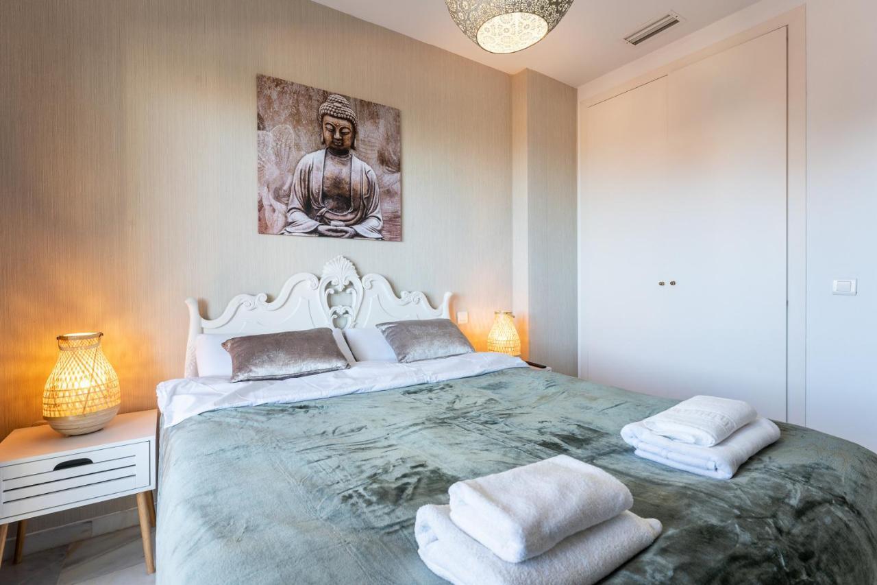 Benalmadena Beachfront Retreat Big Balcony And City Sea Views Apartment Luaran gambar