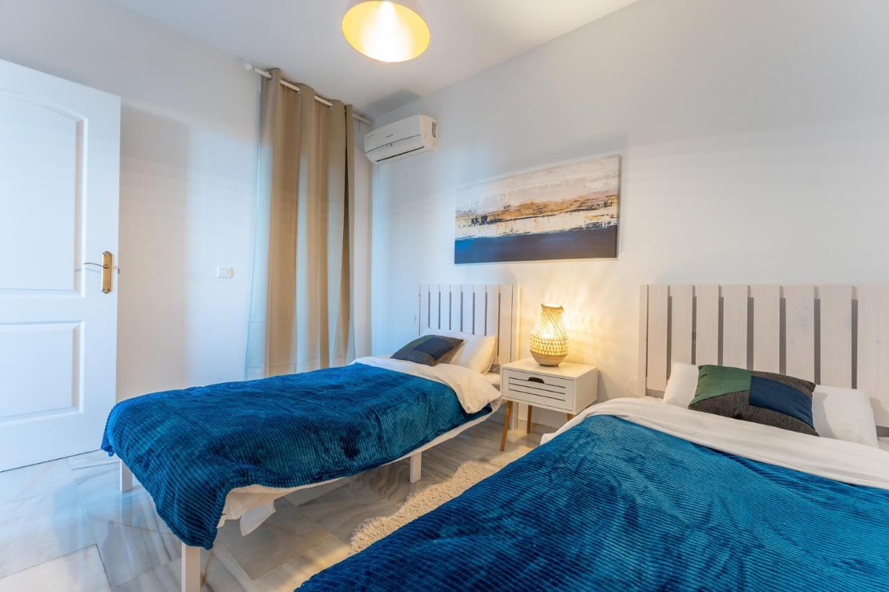 Benalmadena Beachfront Retreat Big Balcony And City Sea Views Apartment Luaran gambar